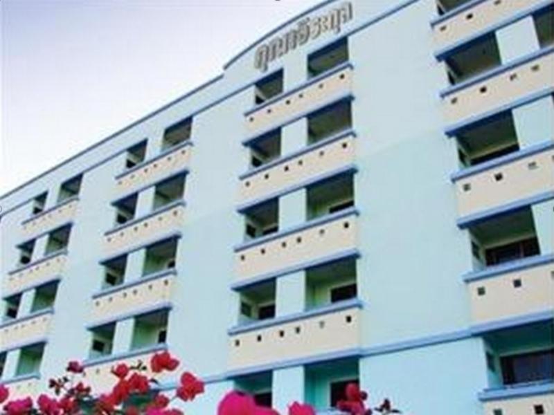 Aparthotel Bj Boutique Rayong Esterno foto